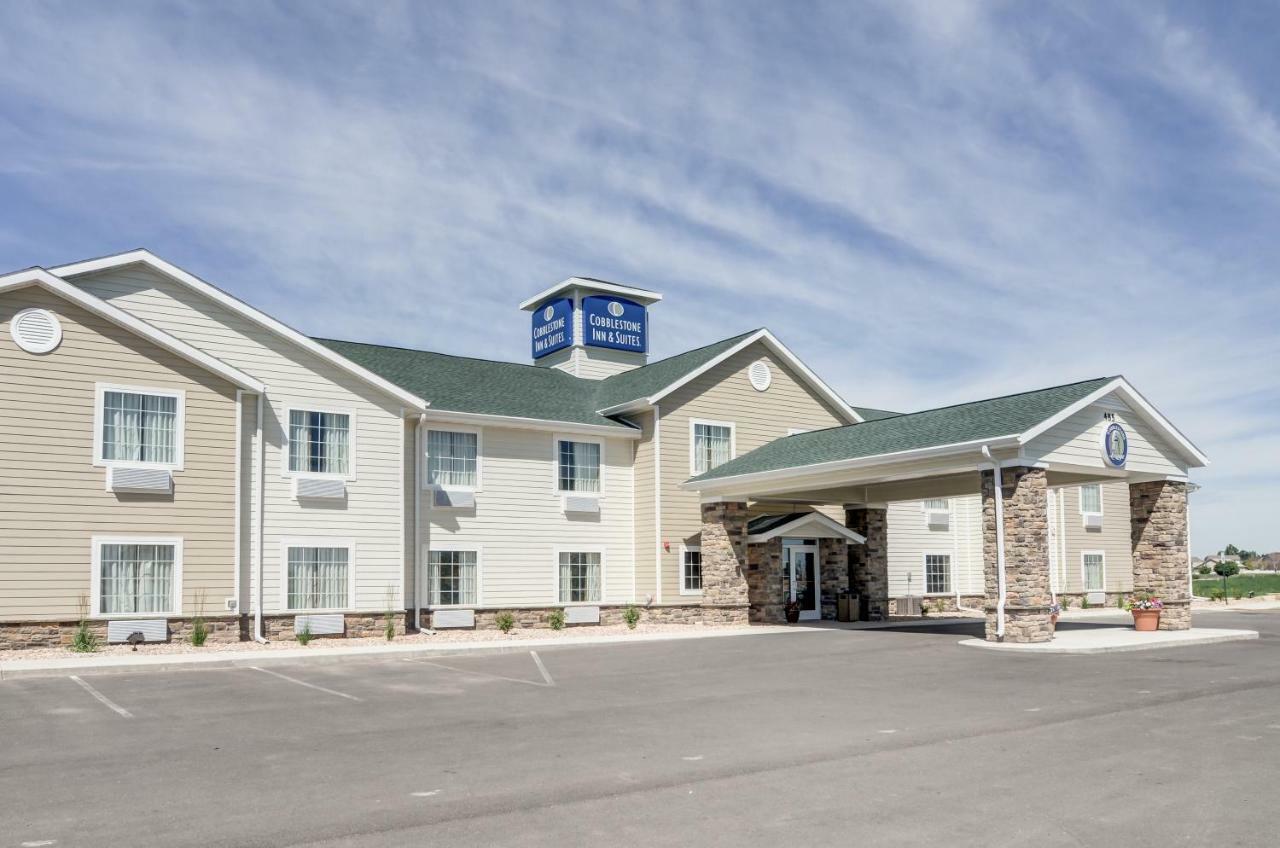 Cobblestone Inn And Suites - Eaton Exteriör bild